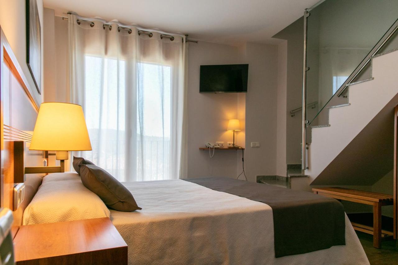 Aparthotel Cal Marcal Puig-reig Bagian luar foto