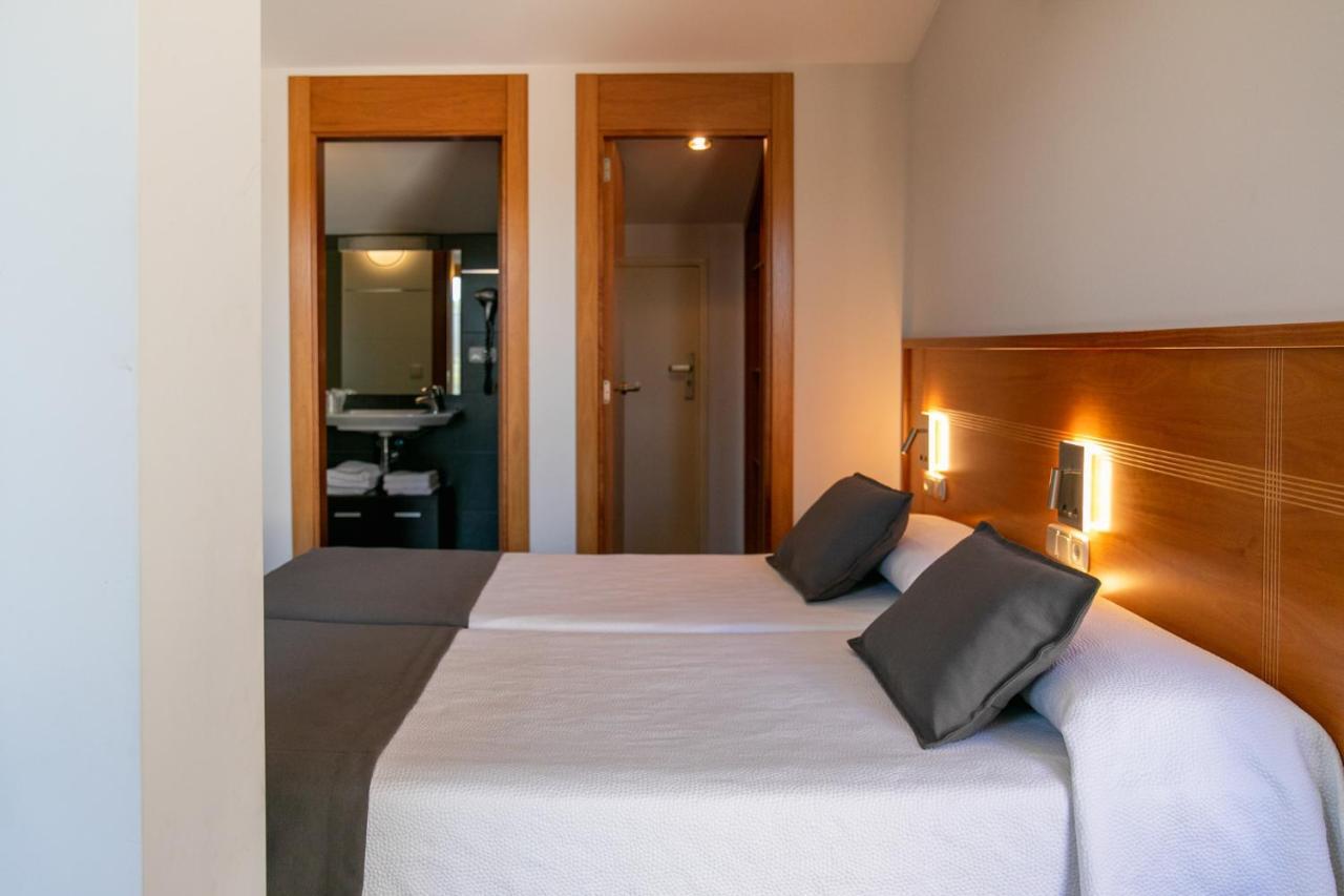 Aparthotel Cal Marcal Puig-reig Bagian luar foto