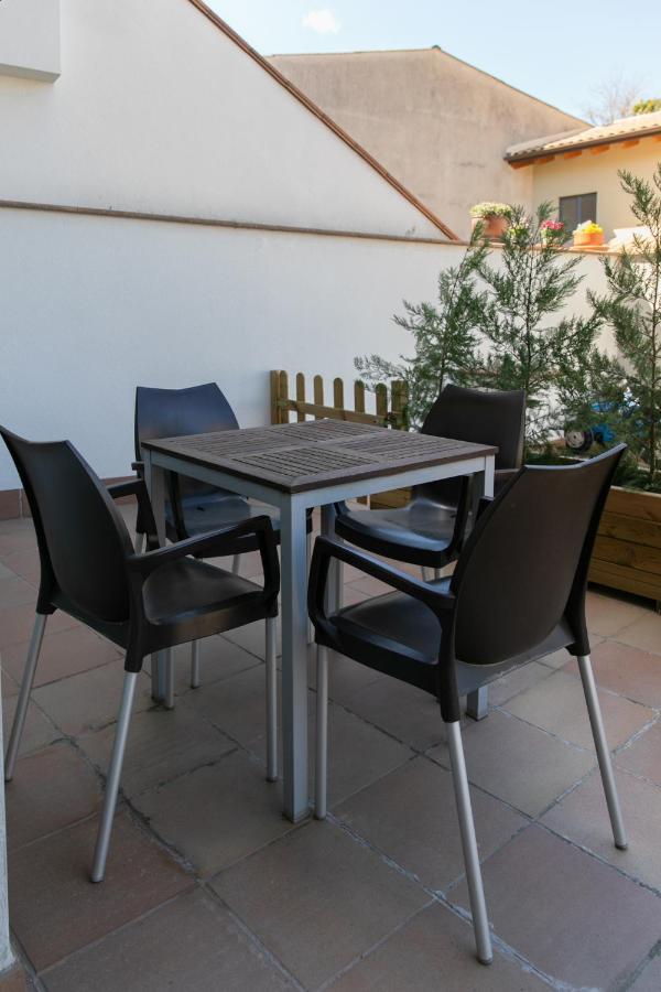 Aparthotel Cal Marcal Puig-reig Bagian luar foto