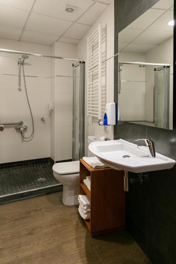 Aparthotel Cal Marcal Puig-reig Bagian luar foto